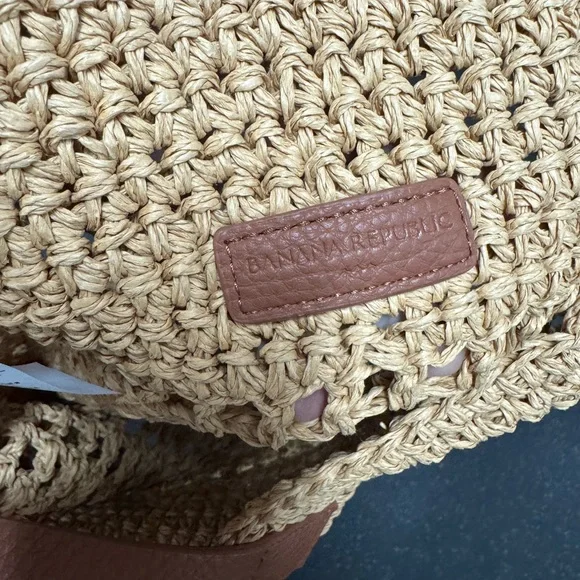 Banana Republic Raffia and Leather Tote - Picture 9 of 13